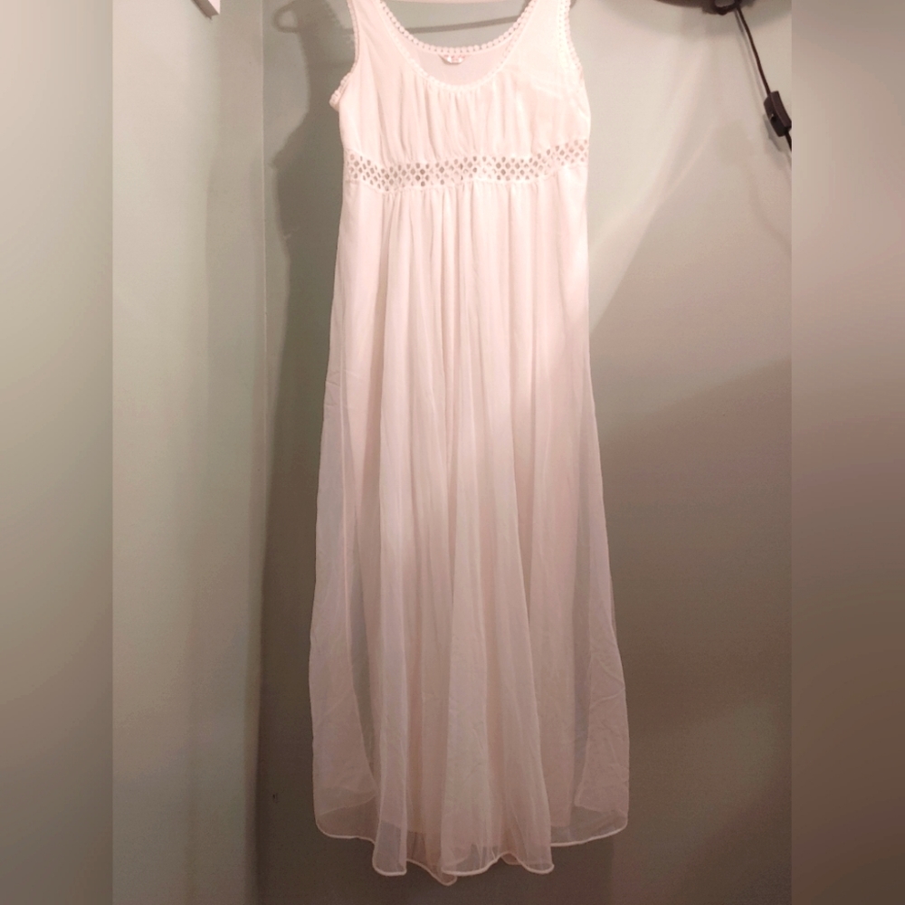 Vintage Slumber Suzy Night Gown